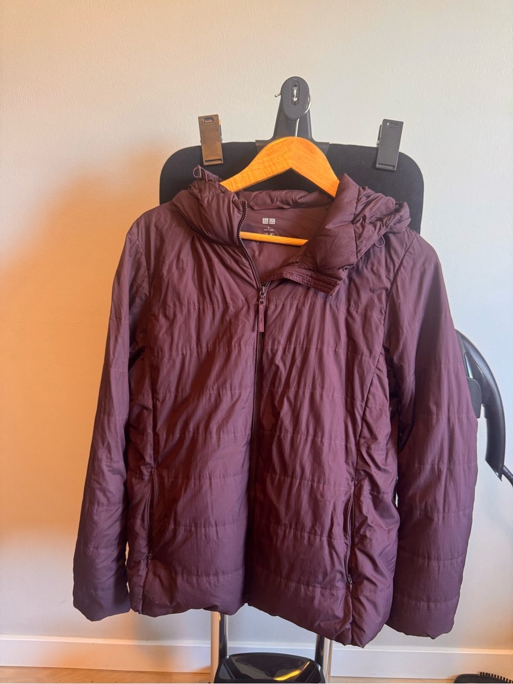 Uniqlo Women's Hooded Puffer Jacket - Deep Plum